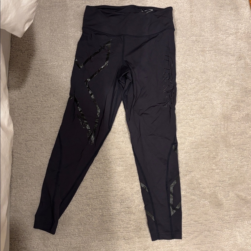 2XU Women's Black Performance Compression Leggings